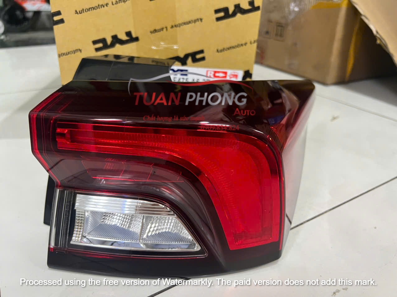 Đèn Lái Sau Phải TOYOTA VELOZ 2022 TYC  11-F475-A6-2B